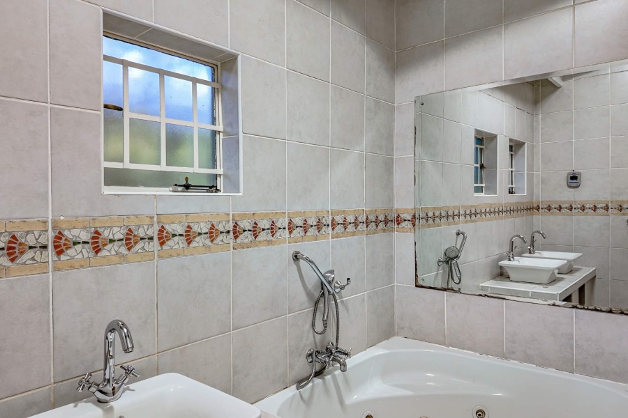 4 Bedroom Property for Sale in Schoemansville North West